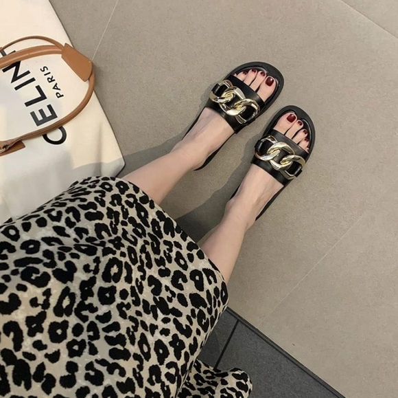 Black Chunky Chain Flat Sandal Slip On Slides Size 10 - Picture 2 of 12
